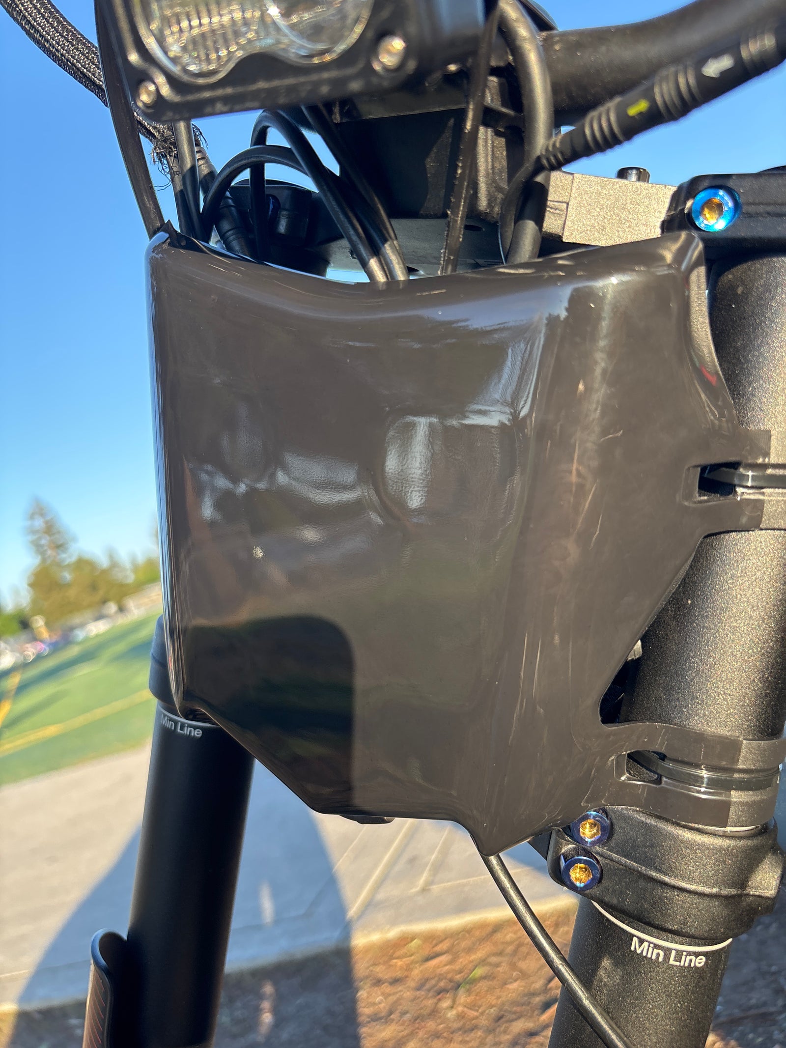 Glossy motocutz plate