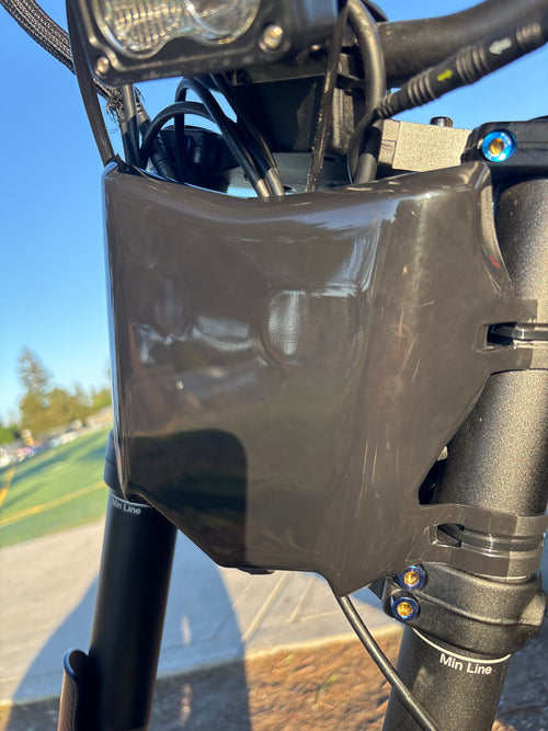 Glossy motocutz plate